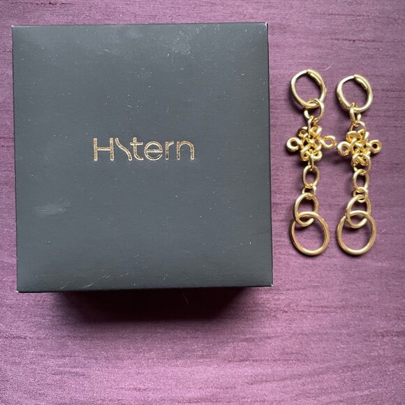 H. Stern 18K Gold Diane von Furstenberg Large Love Knot Earrings - Picture 2 of 4